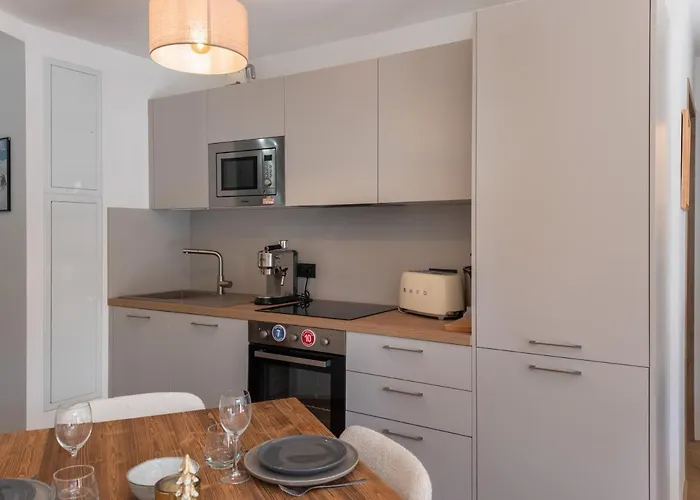 شقة Fonctionnel A Avec Parking - Fr-1-563-138